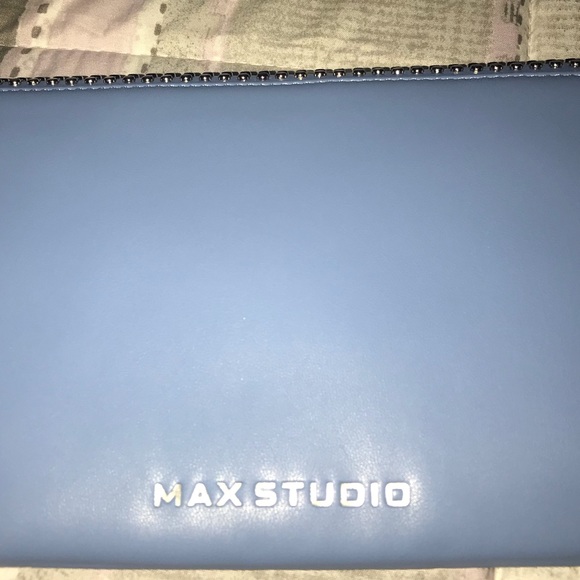 Max Studio Azure Blue Clutch - Picture 4 of 6